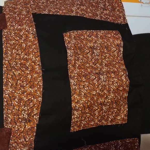 Hand stitched Feathered Floral Shoulder Bag - Picture 3 of 5